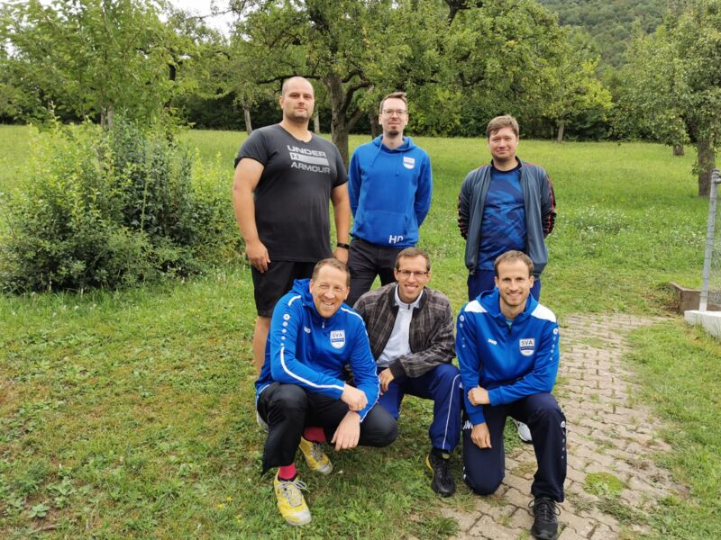 Teilnehmer und Zuschauer beim Turnier in Deggingen
